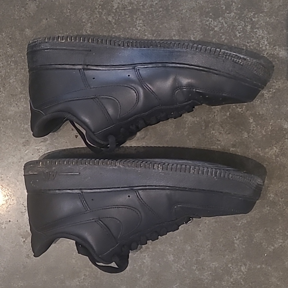 NIKE AIR FORCE 1s LOW TRIPLE BLACK SNEAKERS - Picture 9 of 11